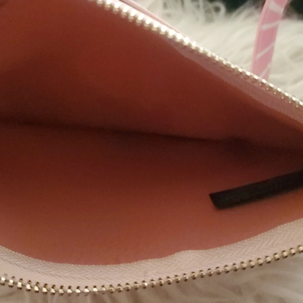 Pouch - Picture 6 of 6